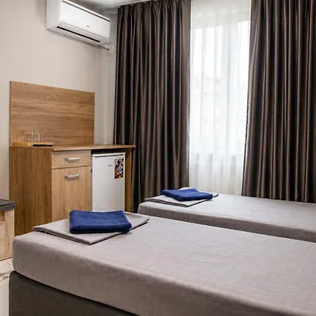 крис Hotel 3*